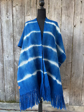 Load image into Gallery viewer, Ruana Blue and White
