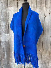 Load image into Gallery viewer, Simple Shawl