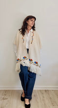 Load image into Gallery viewer, Ruana Flowers on the Vine
