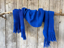 Load image into Gallery viewer, Simple Shawl
