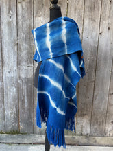 Load image into Gallery viewer, Ruana Blue and White
