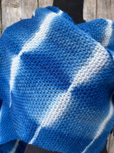 Load image into Gallery viewer, Ruana Blue and White
