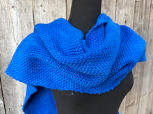 Load image into Gallery viewer, Simple Shawl
